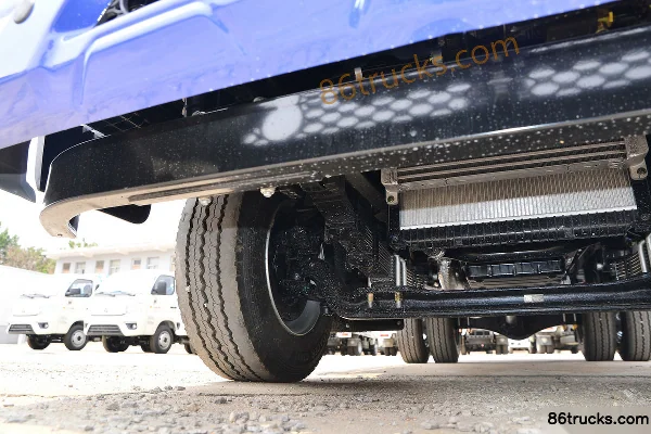 Foton Big Diamond ES3 Pro 2.5L Diesel 172 hp 4X2(6 wheels) Fast Gear 10-Speed 3.5m Single Row Dump Truck Chassis (2) | 86Trucks