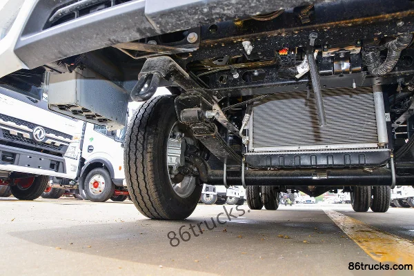 Yuejin Fuxing S100 1.6L 123 hp 4X2(6 wheels) gasoline 4.2m single-row flatbed light truck (China VI) Chassis (2) | 86Trucks