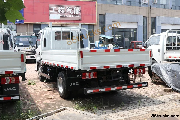 JAC Yunduoduo N3 Luxe 140 ch 4X2(6 roues) 3,47 m cabine avancée plateau camion léger Extérieur (3) | 86Trucks