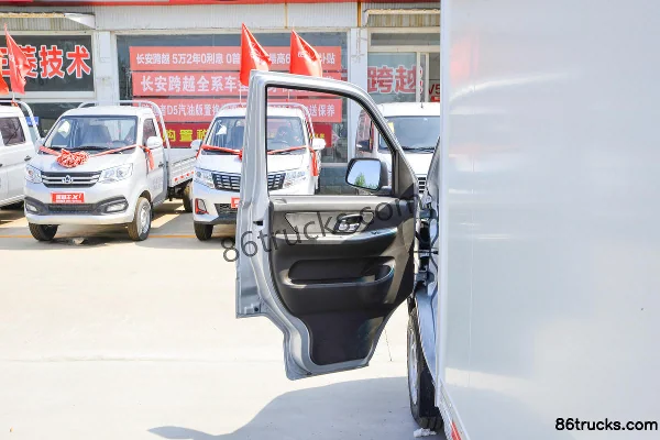 Dongfeng C31S 1.6L 122hp 4X2(6 wheels) Gasoline 2.91m Single Row Van Mini Truck Cab (1) | 86Trucks