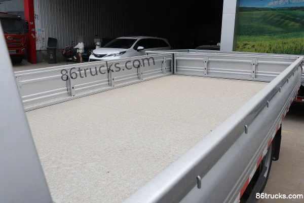 Sinotruk HOWO Xiaojiang 140 ch 4X2(6 roues) 3,95 m AMT automatique petit camion plateau à cabine simple (China VI) Carrosserie (2) | 86Truck
