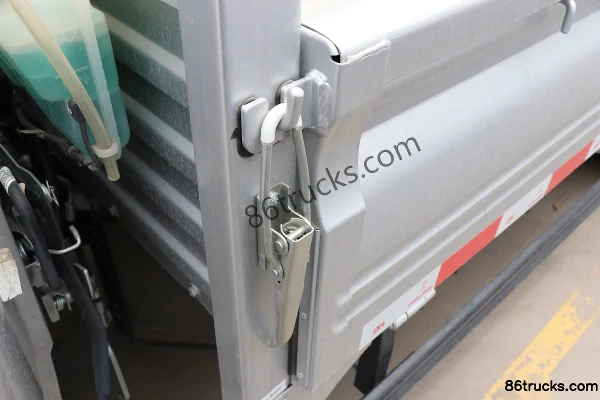 Sinotruk HOWO Xiaojiang 140 ch 4X2(6 roues) 3,95 m AMT automatique petit camion plateau à cabine simple (China VI) Carrosserie (1) | 86Truck