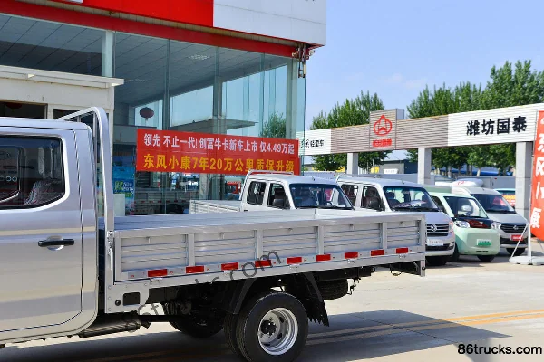Dongfeng D72L 2015 LV0 1.6L 122 hp 4X2(6 wheels) gasoline 2.98m double-row flatbed micro truck Body (1) | 86Trucks