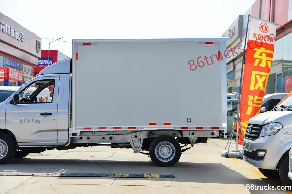 Dongfeng Chuangfu Niuka LV0 1.6L Gasoline 122 hp 4X2(6 wheels) 2.4m Double Row Van Mini Truck Body (2) | 86Trucks
