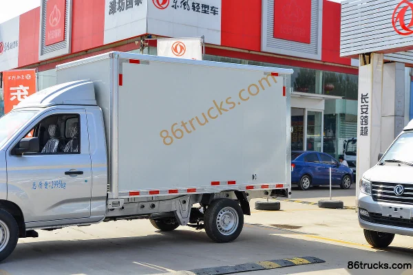 Dongfeng Chuangfu Niuka LV0 1.6L Gasoline 122 hp 4X2(6 wheels) 2.4m Double Row Van Mini Truck Body (1) | 86Trucks