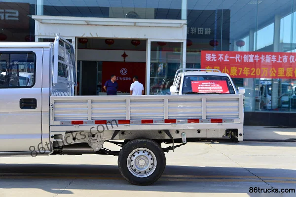 Dongfeng C32S 2022 Model LV1 1.6L 122hp 4X2(6 wheels) Gasoline 2.51m Double Row Flatbed Micro Truck (China VI) Body (2) | 86Trucks