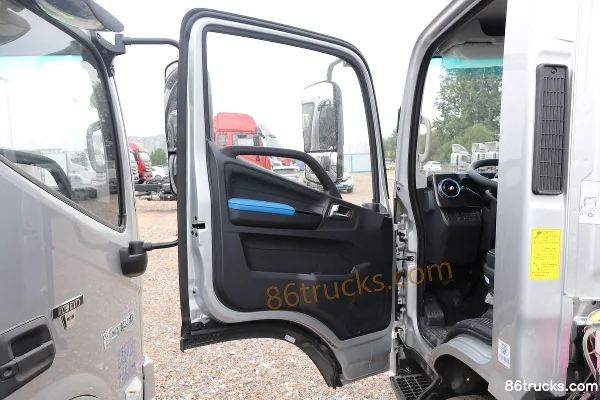 Auman Zhilan ES Starry Sky 4.5T 4.17m Single Row Pure Electric Cage Light Truck 100.46kWh 4X2(6 wheels) Interior (1) | 86Trucks