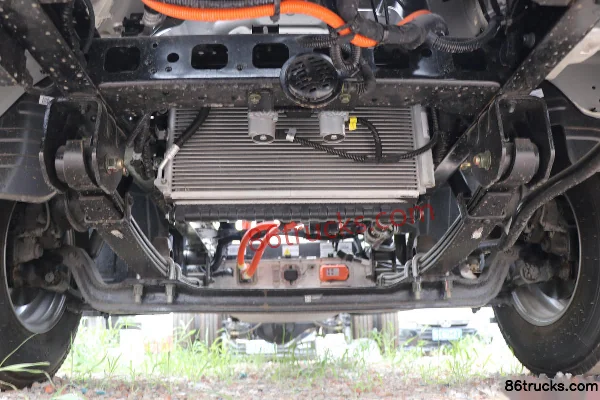 Auman Zhilan ES Starry Sky 4.5T 4.17m Single Row Pure Electric Cage Light Truck 100.46kWh 4X2(6 wheels) Chassis (1) | 86Trucks