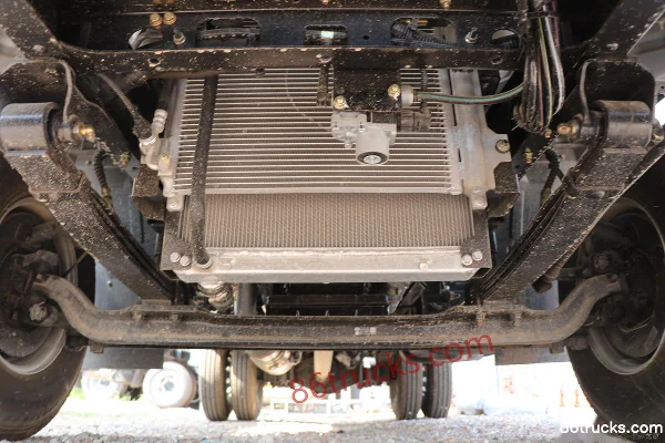 FAW Jiefang Hu VN Zhaocai Hu 137 ch 4X2(6 roues) 4,2 m cabine simple plateau (China VI) Châssis (1) | 86Trucks