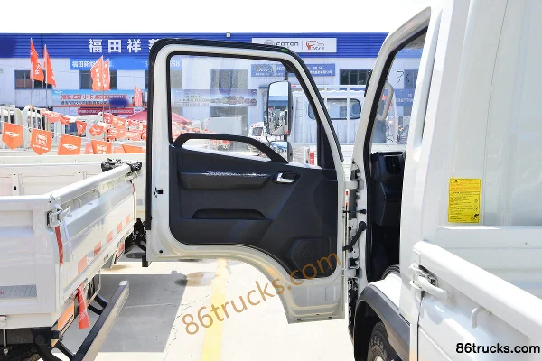 Foton Forland S1 145hp 4X2(6 wheels) 3.94m half-row flatbed truck Cab (1) | 86Trucks