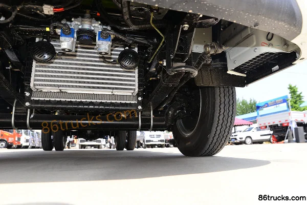 Foton Forland S1 145hp 4X2(6 wheels) 3.94m half-row flatbed truck Chassis (3) | 86Trucks