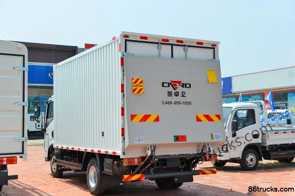 Yuejin Chao C300 155 hp 4X2(6 wheels) 4.17m single-row van box light truck (hydraulic tailgate) Body (3) | 86Trucks