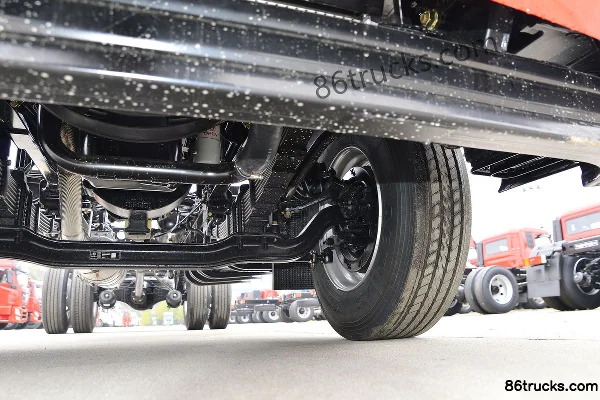 Dongfeng Commercial Vehicle Tianjin KR Star Edition 240 hp 4X2(6 wheels) 6.8m Flatbed Cargo Truck (High Roof) Chassis (3) | 86Trucks
