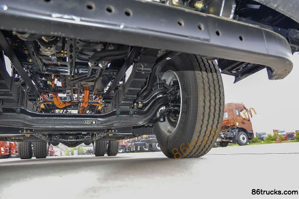Dongfeng Commercial Vehicle Tianjin KR 18T 4X2(6 wheels) Electric water sprinkler truck 210.57kWh Chassis (3) | 86Trucks