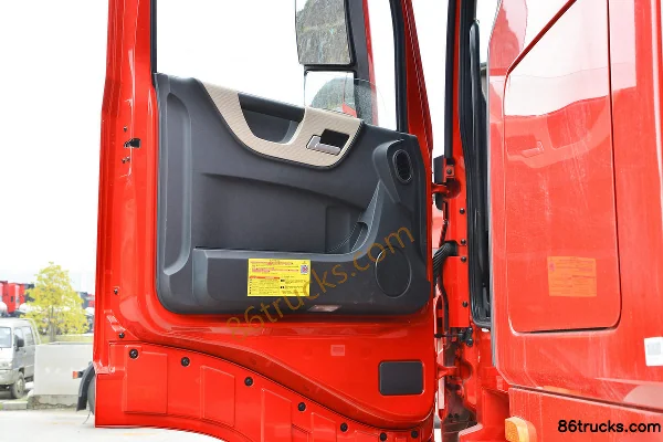 Dongfeng Commercial Vehicle Tianlong Flagship KX Rongyao Edition 600 hp 6X4(10 wheels) Tractor Truck (Hydraulic Retarder) Cab (3) | 86Trucks