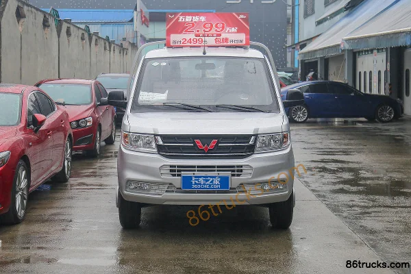 Wuling Rongguang New Card Basic Edition 2.0L 117 hp 4X2(6 wheels) CNG 3.69m Single Row Flatbed Mini Truck Exterior (2) | 86Trucks