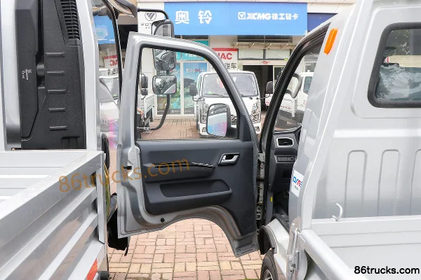 Heibao Auto Kuaiyun Bao 1.6L 122 hp 4X2(6 wheels) Gasoline 3.1m double-row van truck (China VI) Cab (1) | 86Trucks