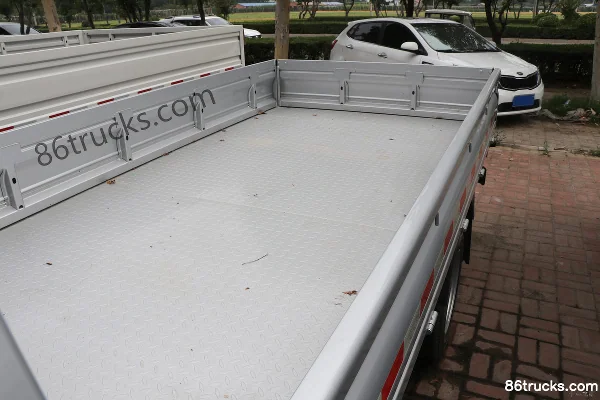 Heibao Auto Kuaiyun Bao 1.6L 122 hp 4X2(6 wheels) Gasoline 3.1m double-row van truck (China VI) Body (2) | 86Trucks