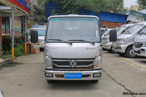 Dongfeng Xiaobawang W15 122hp 4X2(6 wheels) 3.8m semi-row flatbed mini truck Exterior (2) | 86Trucks