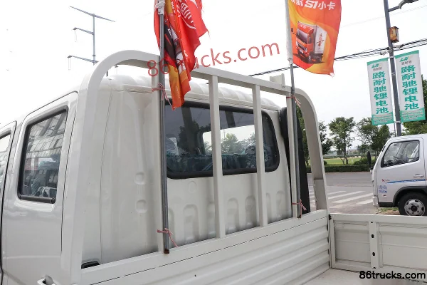 Foton Shidai Linghang S1 120 ch 4X2(6 roues) 3,19 m camion plateau double cabine (pont arrière 3 t) Carrosserie (1) | 86Trucks