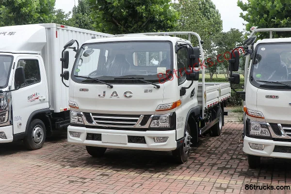 JAC Junling V6 137 hp 4X2(6 wheels) 3.89m Single Row Flatbed Light Truck (China VI) Exterior (3) | 86Trucks