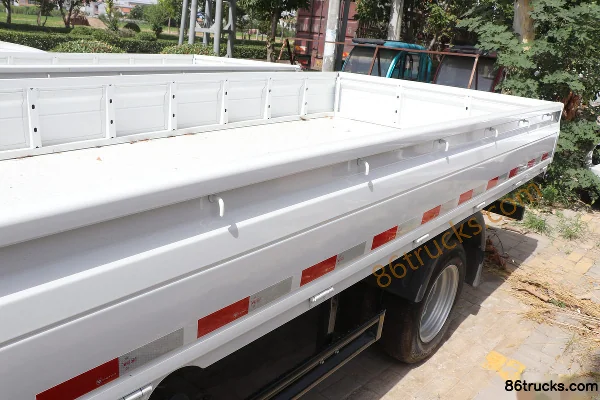 Foton Times Pilot S1 2.0L 144hp 4X2(6 wheels) Gasoline 3.94m Crew Cab Flatbed Mini Truck (China VI) Body (2) | 86Trucks