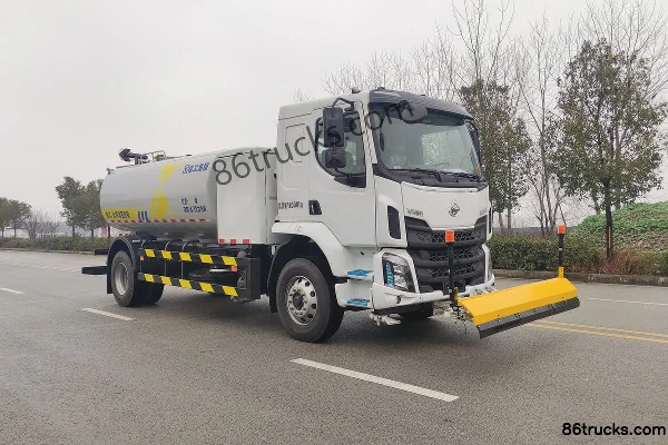 XCMG XCMG Dongfeng Liuqi chassis Cleaning Truck