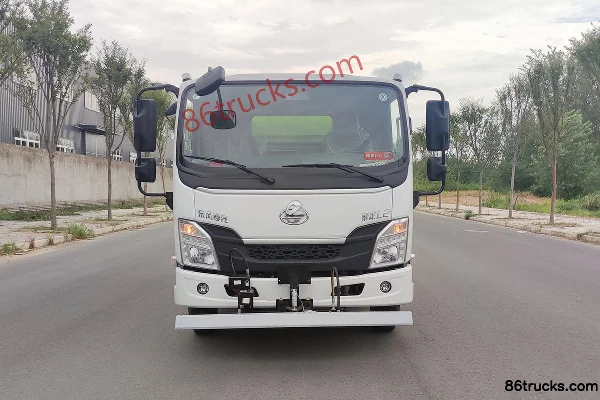 Dongfeng Liuqi Chenglong L2 350 hp 4X2(6 wheels) Electric Road Maintenance Truck (XCMG brand) 80 kWh Exterior (2) | 86Trucks