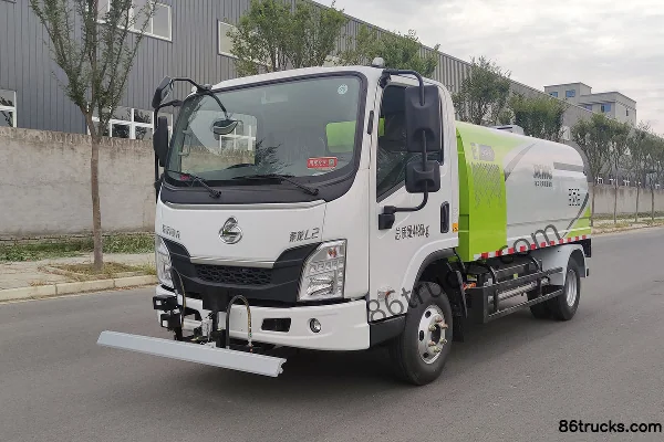 Dongfeng Liuqi Chenglong L2 350 hp 4X2(6 wheels) Electric Road Maintenance Truck (XCMG brand) 80 kWh Exterior (3) | 86Trucks