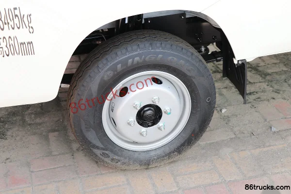 Foton Xiangling M2 version luxe 1,6 L 122 ch 4X2(6 roues) essence 3,1 m camion plateau cabine avancée Châssis (3) | 86Trucks