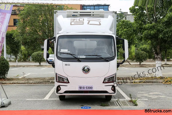 SHACMAN Commercial Vehicle Zhiyun S300 4.5T 4.05m single-row pure electric refrigerated truck 100.46kWh 4X2(6 wheels) Exterior (2) | 86Truck