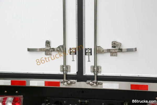 SHACMAN Commercial Vehicle Zhiyun S300 4.5T 4.05m single-row pure electric refrigerated truck 100.46kWh 4X2(6 wheels) Body (3) | 86Trucks