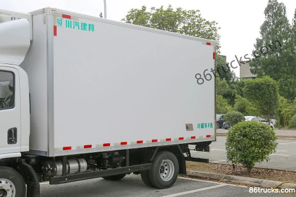 SHACMAN Commercial Vehicle Zhiyun S300 4.5T 4.05m single-row pure electric refrigerated truck 100.46kWh 4X2(6 wheels) Body (1) | 86Trucks