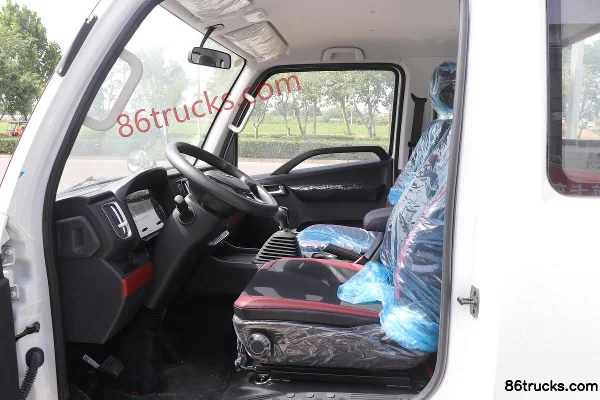 Foton Times Leader S1 120hp 4X2(6 wheels) 3.94m Half Row Flatbed Light Truck (3T Rear Axle) Cab (2) | 86Trucks