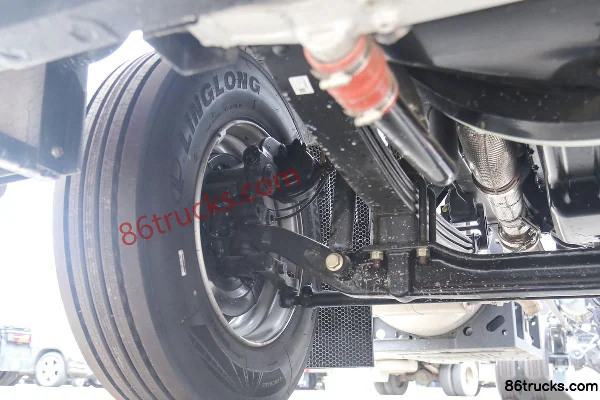 SHACMAN Cummins Longji Lightweight Elite Edition 220hp 4X2(6 wheels) 6.9m Cargo Truck Chassis (2) | 86Trucks