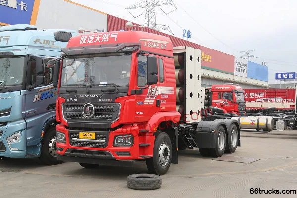 SHACMAN Delong M3000S Elite Edition 480hp 6X4(10 wheels) CNG Tractor Truck Exterior (3) | 86Trucks