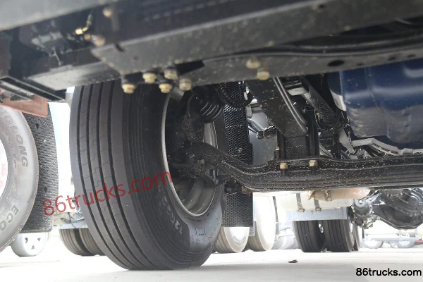 SHACMAN Delong M3000S Elite Edition 480hp 6X4(10 wheels) CNG Tractor Truck Chassis (2) | 86Trucks