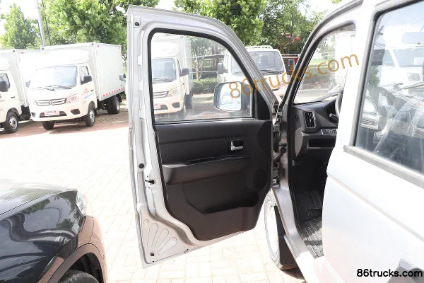 Foton Xiangling V1 1.6L 122 ch 4X2(6 roues) essence 2,3 m plateau biplace (roue arrière simple) (China VI) Cabine (1) | 86Trucks