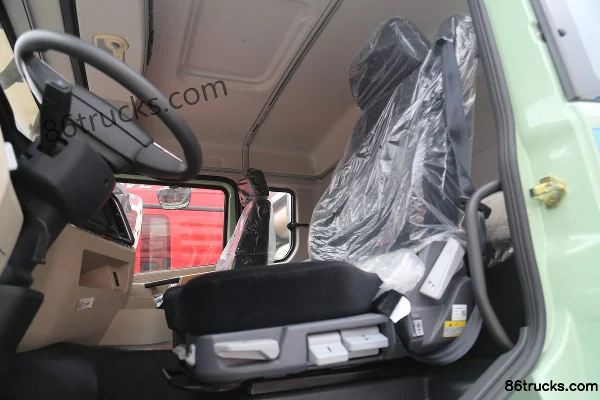 SHACMAN Delong X5000E 31T 8X4(12 wheels) 5.6m electric dump truck 422.87kWh Cab (2) | 86Trucks