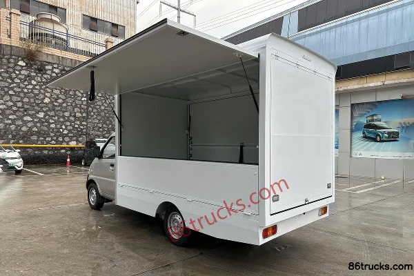 Wuling Rongguang Mini Truck Standard 1.5L 102hp 4X2(6 wheels) Gasoline 3.03m single-row sales truck Exterior (3) | 86Trucks