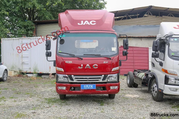 JAC Junling A8 3.0L 129 ch 4X2(6 roues) CNG 4.18 m simple cabine camion plateau Extérieur (2) | 86Trucks