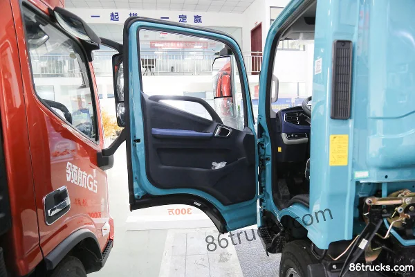 Foton Times Leader G6 150hp 4X2(6 wheels) 3.8m Semi-row Van Truck Cab (1) | 86Trucks