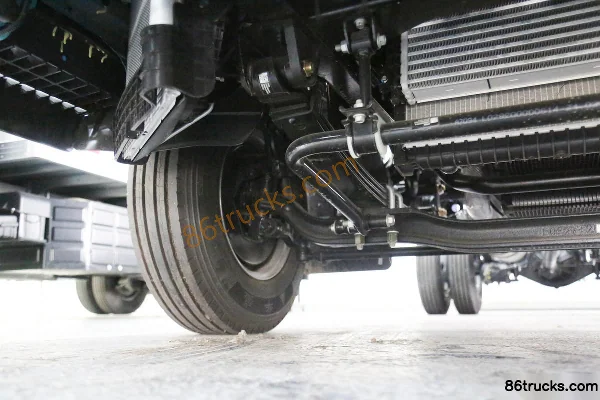 Foton Times Leader G6 150hp 4X2(6 wheels) 3.8m Semi-row Van Truck Chassis (2) | 86Trucks