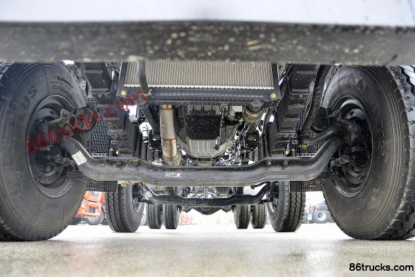 Dongfeng Commercial Vehicle Tianjin VR 2019 Edition 285 hp 6X2(8 wheels) 7.7m Side Panel Cargo Truck Chassis (1) | 86Trucks