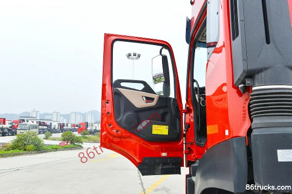Dongfeng Tianjin KR PLUS 2025 Edition 6.7L LNG 280hp 4X2(6 roues) Fast Gear 8-speed single gas tank 9.8m box truck Cabine (1) | 86Trucks