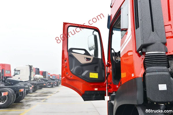 Dongfeng Tianjin KR PLUS Comfort Edition 2024 6.7L Diesel 290 hp 4X2(6 wheels) Fast Gear 8-speed AMT Automatic High Roof 6.2m Flatbed Cargo