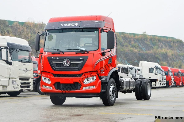 Dongfeng Commercial Vehicle Tianjin KR Elite Edition 240 hp 4X2(6 wheels) 6.8m Stake Truck (High Roof Double Sleeper) Exterior (3) | 86Truck