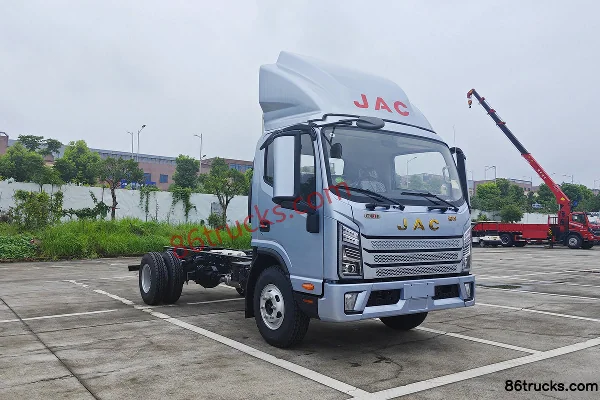 JAC A9 Comfort Edition 2.5L Diesel 185hp 4X2(6 wheels) Fast Gear 10-Speed 3.85m Semi-Cab Lattice Cargo Truck Exterior