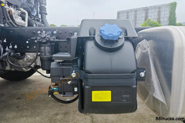 JAC A9 Comfort Edition 2.5L Diesel 185hp 4X2(6 wheels) Fast Gear 10-Speed 3.85m Semi-Cab Lattice Cargo Truck Chassis (1) | 86Trucks