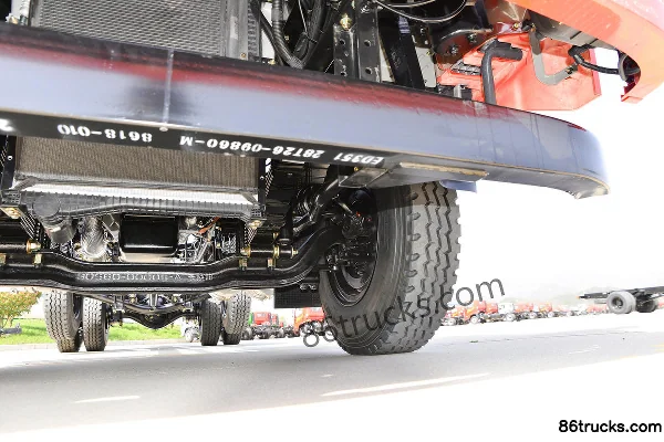Sanhuan Shitong Haolong 245 hp 6X2(8 wheels) 9.6m van cargo truck Chassis (3) | 86Trucks